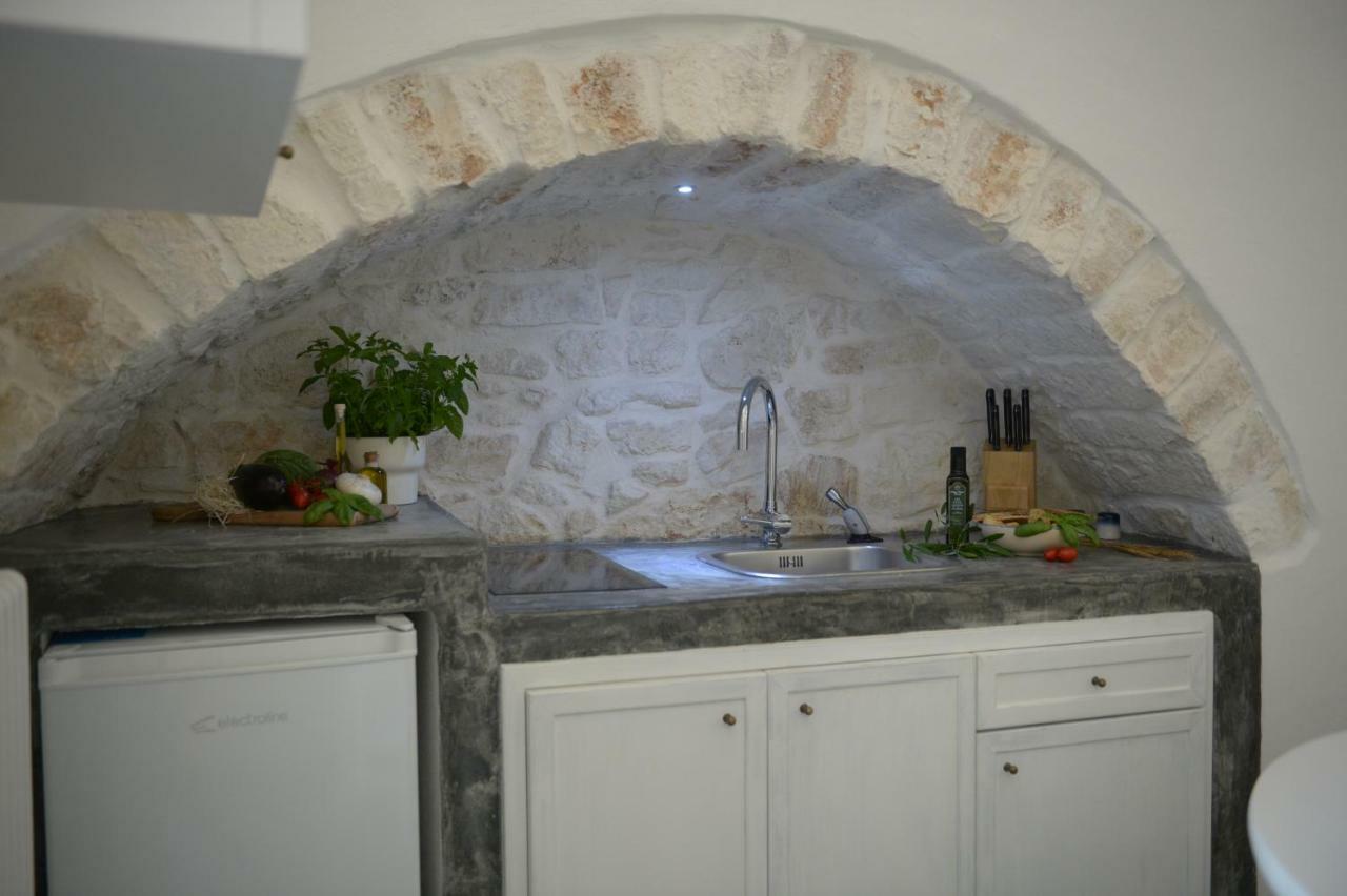 White Luxury Suite Ostuni By Gonewlocation Eksteriør billede