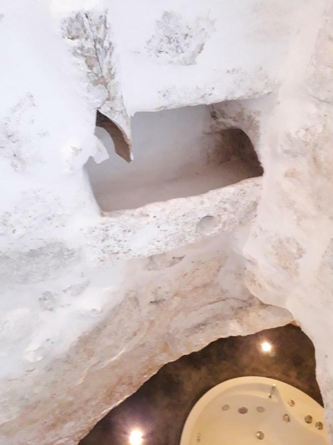White Luxury Suite Ostuni By Gonewlocation Eksteriør billede